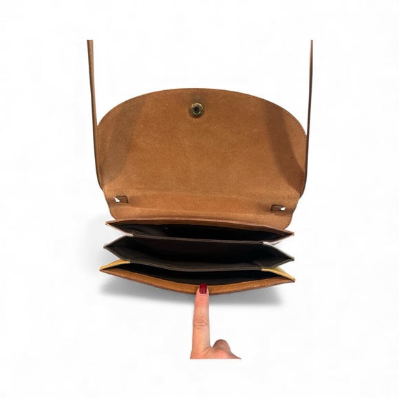 Madewell Tan Genuine Leather Crossbody Shoulder Bag Minimalist Flap - Picture 12 of 16